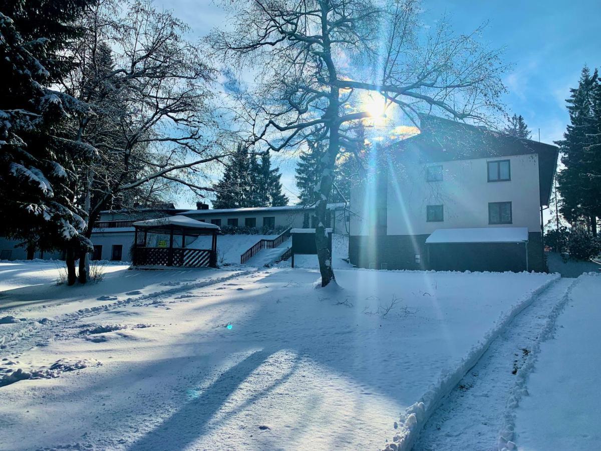 Hotel A Penzion Pegas Vlachovice ภายนอก รูปภาพ