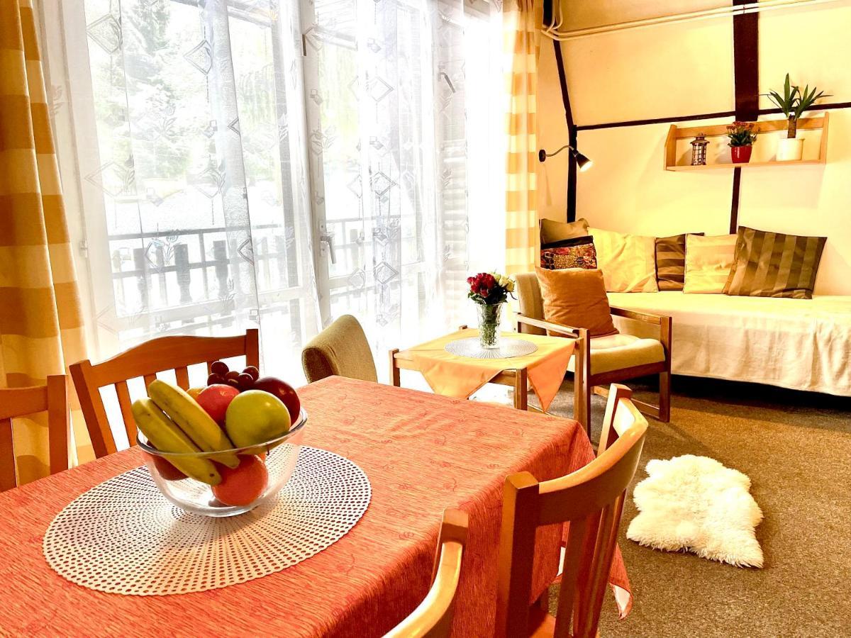 Hotel A Penzion Pegas Vlachovice ภายนอก รูปภาพ