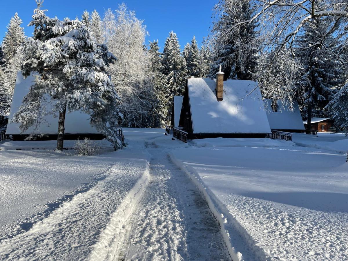 Hotel A Penzion Pegas Vlachovice ภายนอก รูปภาพ