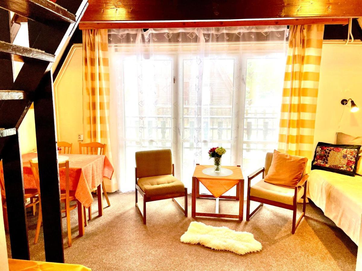 Hotel A Penzion Pegas Vlachovice ภายนอก รูปภาพ
