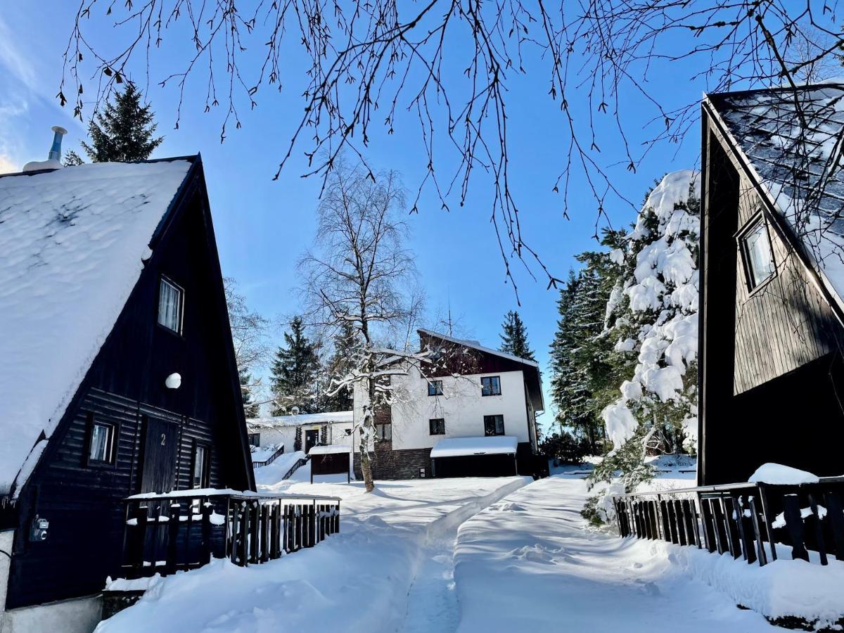 Hotel A Penzion Pegas Vlachovice ภายนอก รูปภาพ