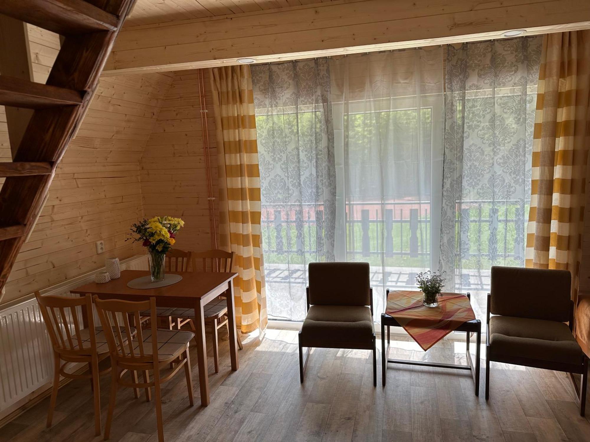 Hotel A Penzion Pegas Vlachovice ภายนอก รูปภาพ